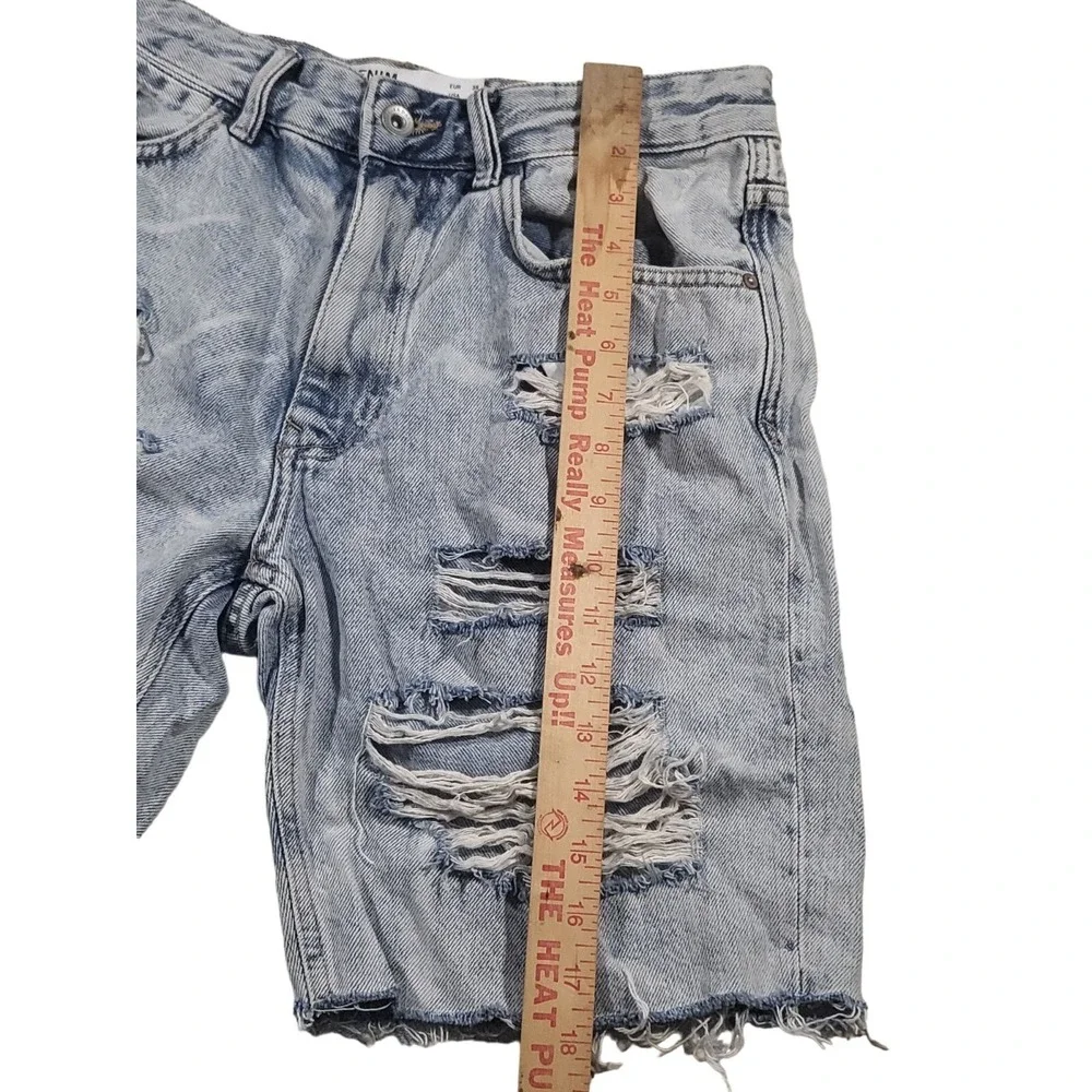 Bershka Distressed‎ Denim Jorts Mens 30 Light Acid Wash Ripped Raw Hem Shorts